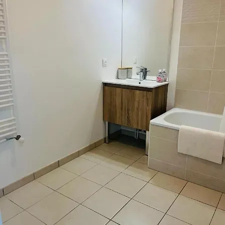 Spacieux Terrasse Metro Hopital 4pers Wifi Apartment