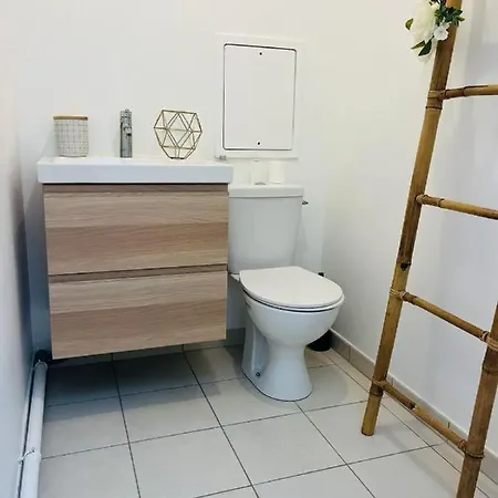 Spacieux Terrasse Metro Hopital 4pers Wifi *