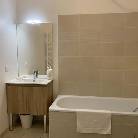 Spacieux Terrasse Metro Hopital 4pers Wifi Apartment Villejuif